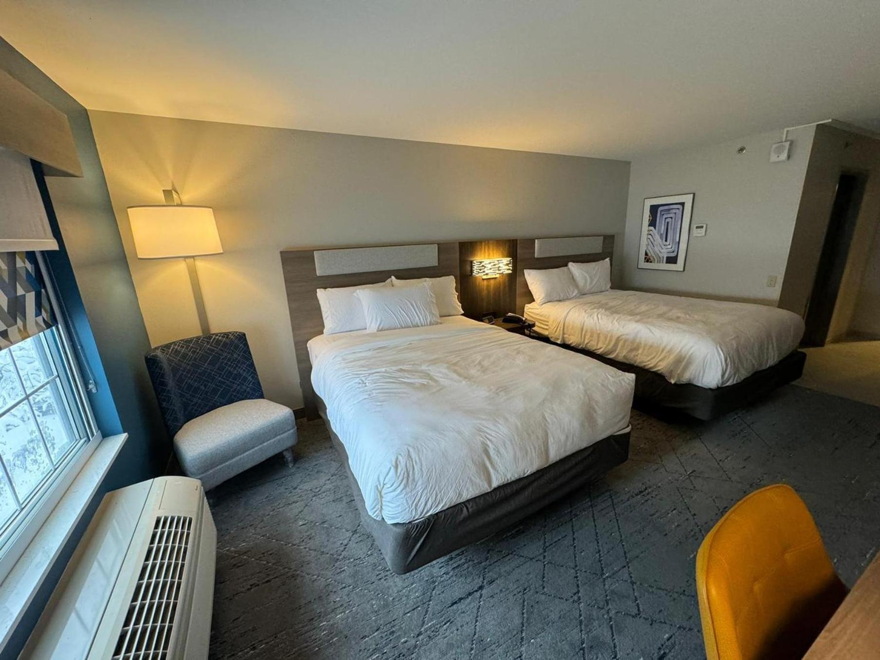Holiday Inn Express & Suites Port Washington, An Ihg Hotel Esterno foto